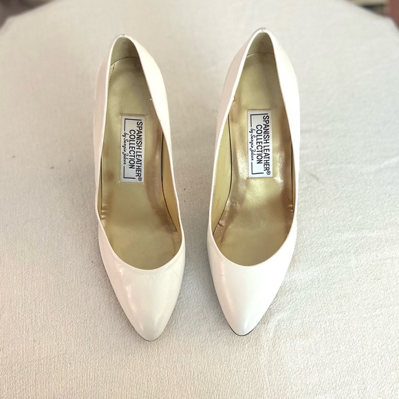 Classic White Heels - Picture 1 of 4